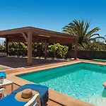 Villa Siroco Lanzarote By *